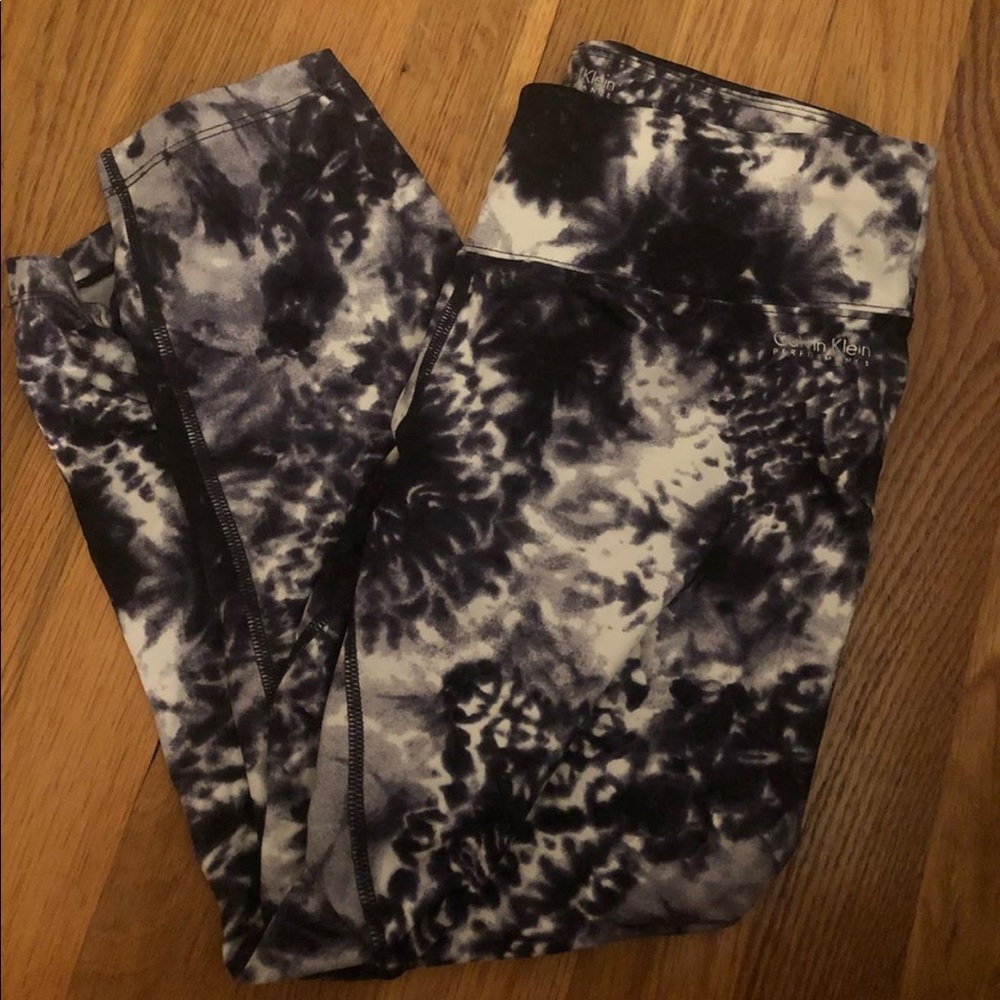 Calvin Klein NEW 7/8 length leggings